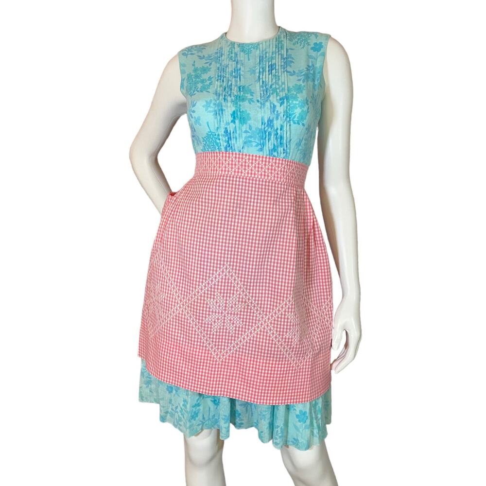 1950s Pink Gingham Half Apron Cross Stitch Cottagecore Vintage